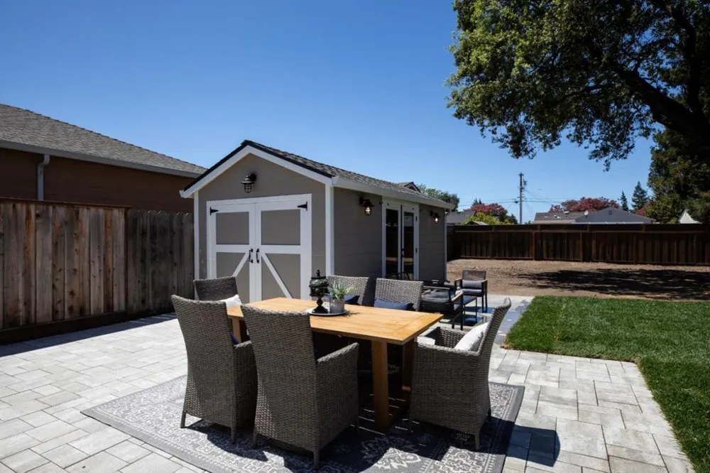 131 Charles Street Sunnyvale, CA 94086