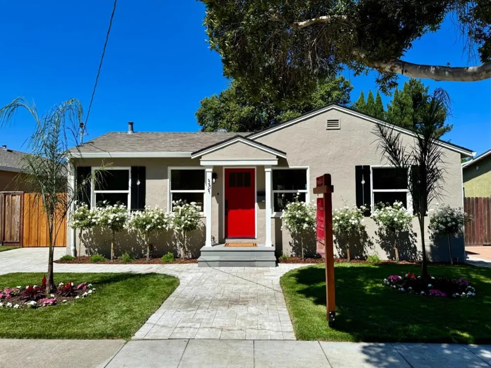 131 Charles Street Sunnyvale, CA 94086