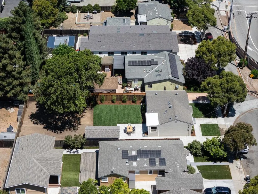 131 Charles Street Sunnyvale, CA 94086