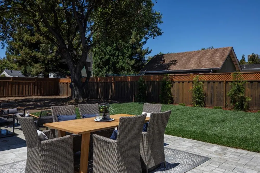 131 Charles Street Sunnyvale, CA 94086