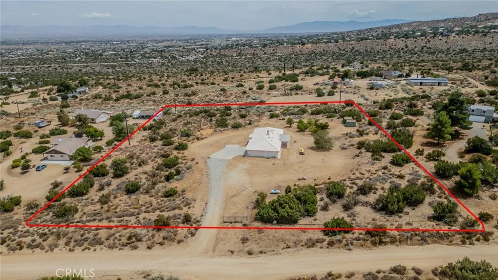 8767 Silver Rock Pinon Hills, CA 92372