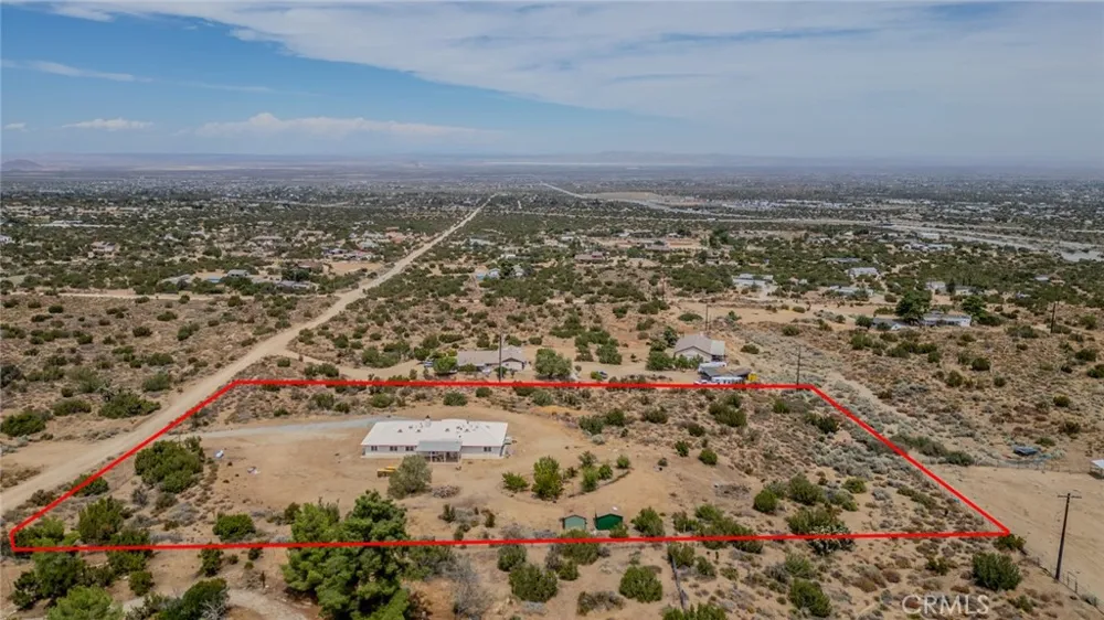 8767 Silver Rock Pinon Hills, CA 92372