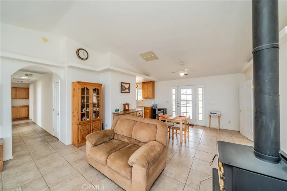 8767 Silver Rock Pinon Hills, CA 92372
