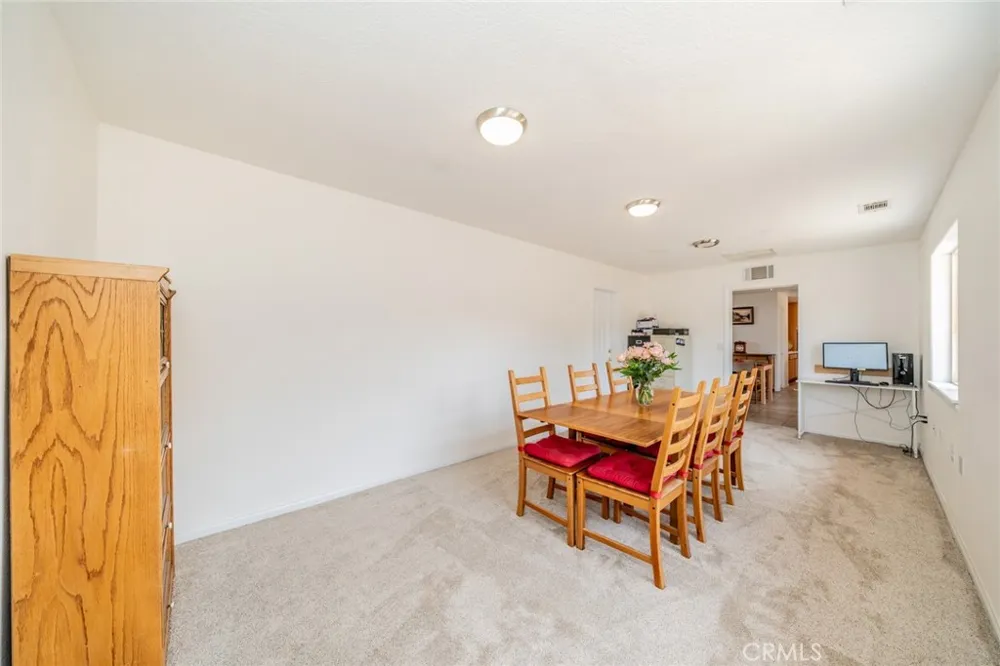 8767 Silver Rock Pinon Hills, CA 92372