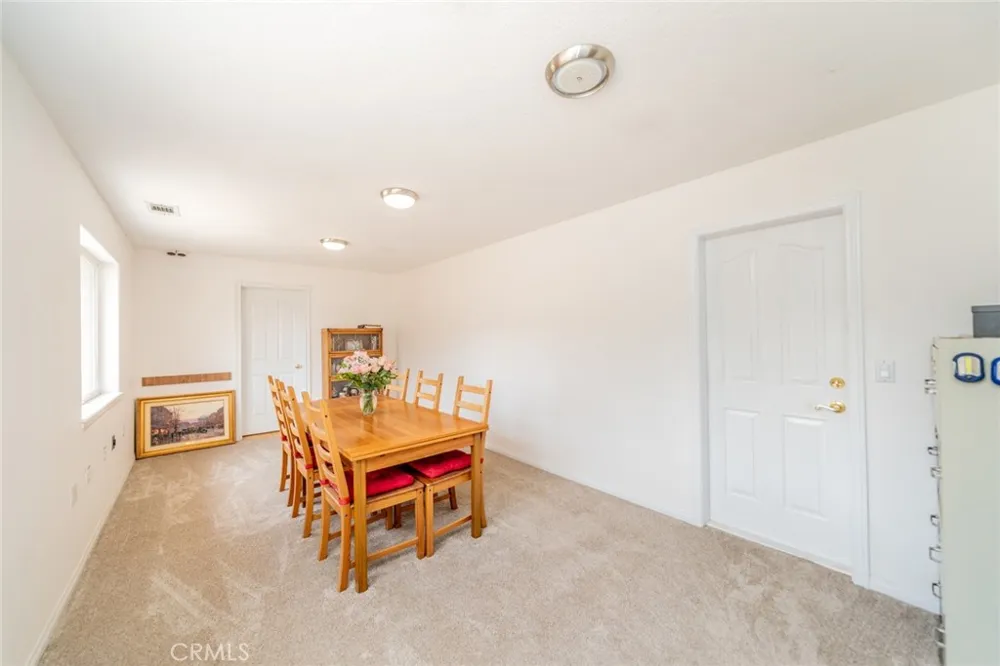 8767 Silver Rock Pinon Hills, CA 92372