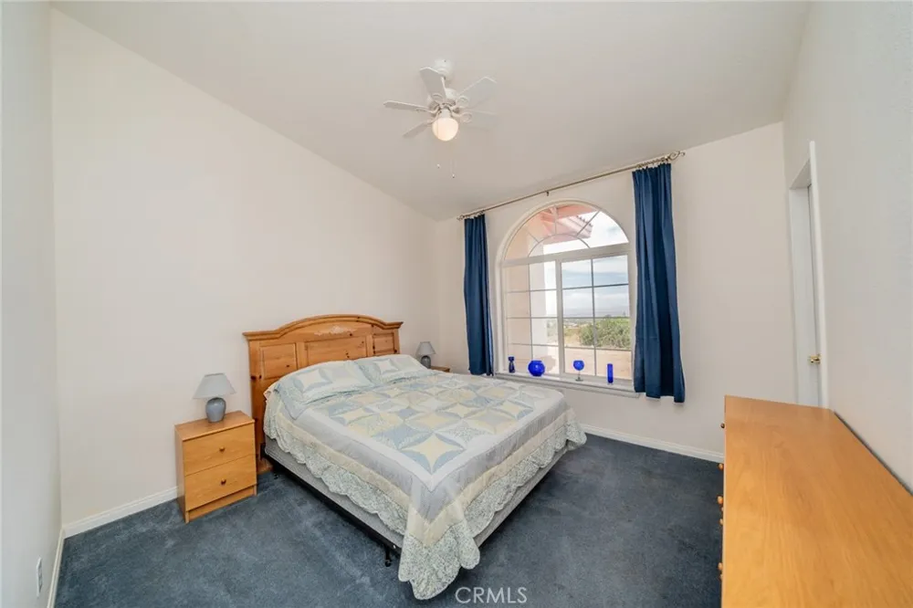 8767 Silver Rock Pinon Hills, CA 92372