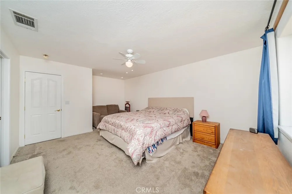 8767 Silver Rock Pinon Hills, CA 92372