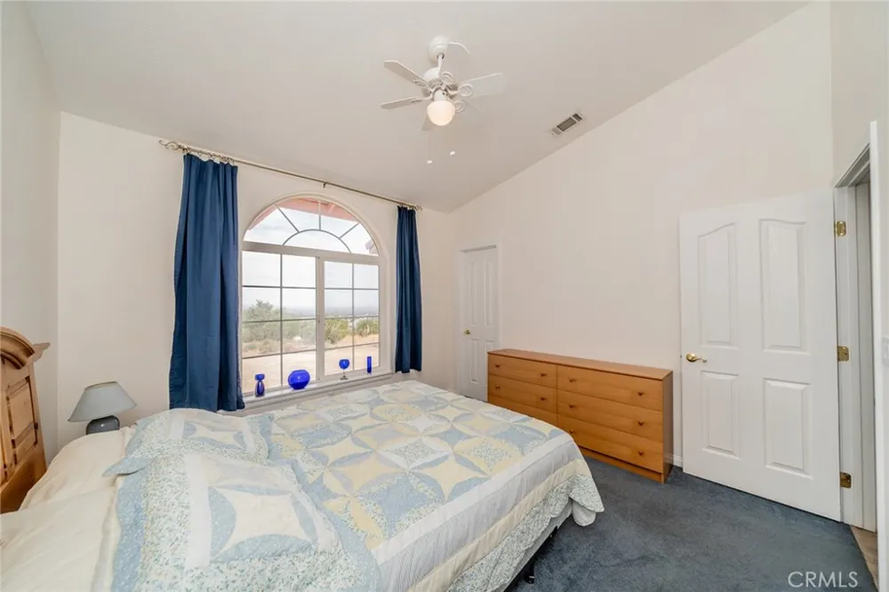 8767 Silver Rock Pinon Hills, CA 92372