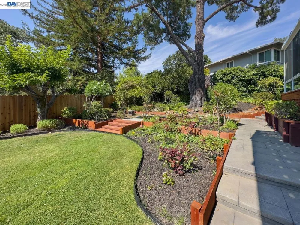 3255 Sweet Dr Lafayette, CA 94549