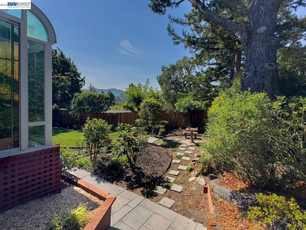 3255 Sweet Dr Lafayette, CA 94549