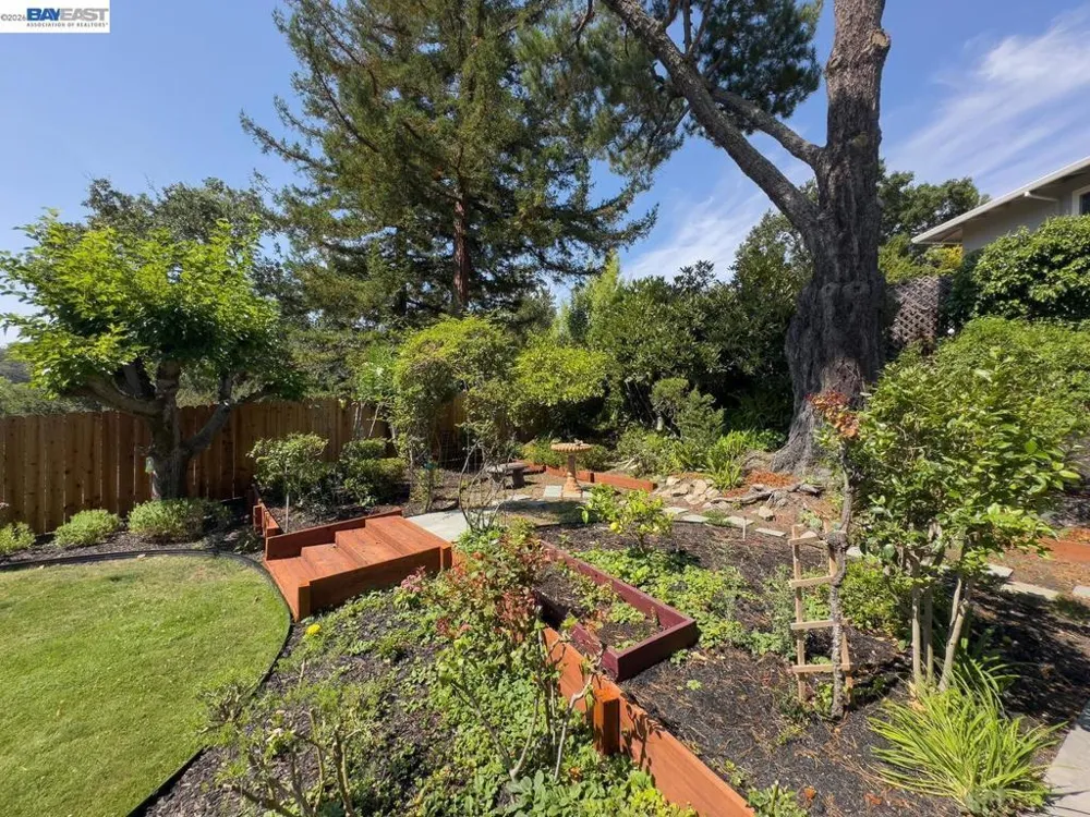 3255 Sweet Dr Lafayette, CA 94549