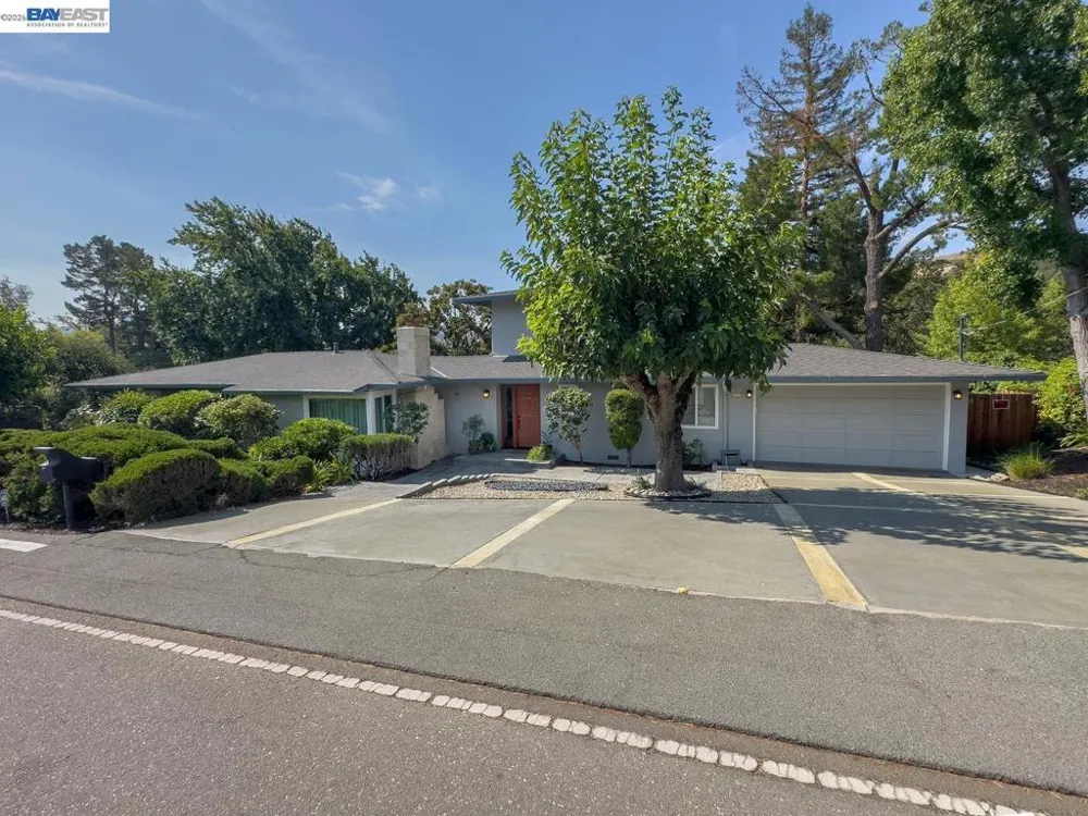 3255 Sweet Dr Lafayette, CA 94549