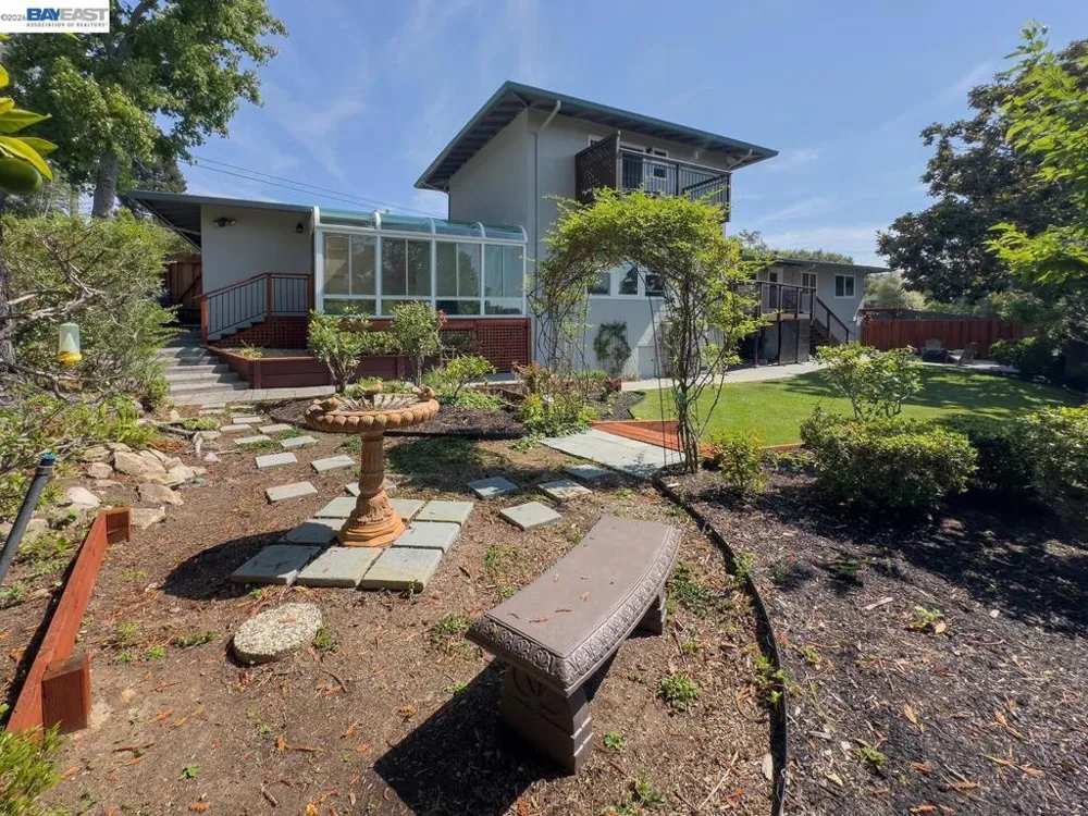 3255 Sweet Dr Lafayette, CA 94549
