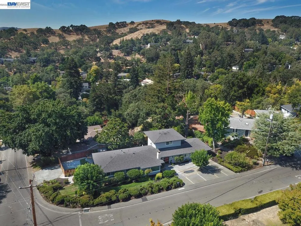 3255 Sweet Dr Lafayette, CA 94549