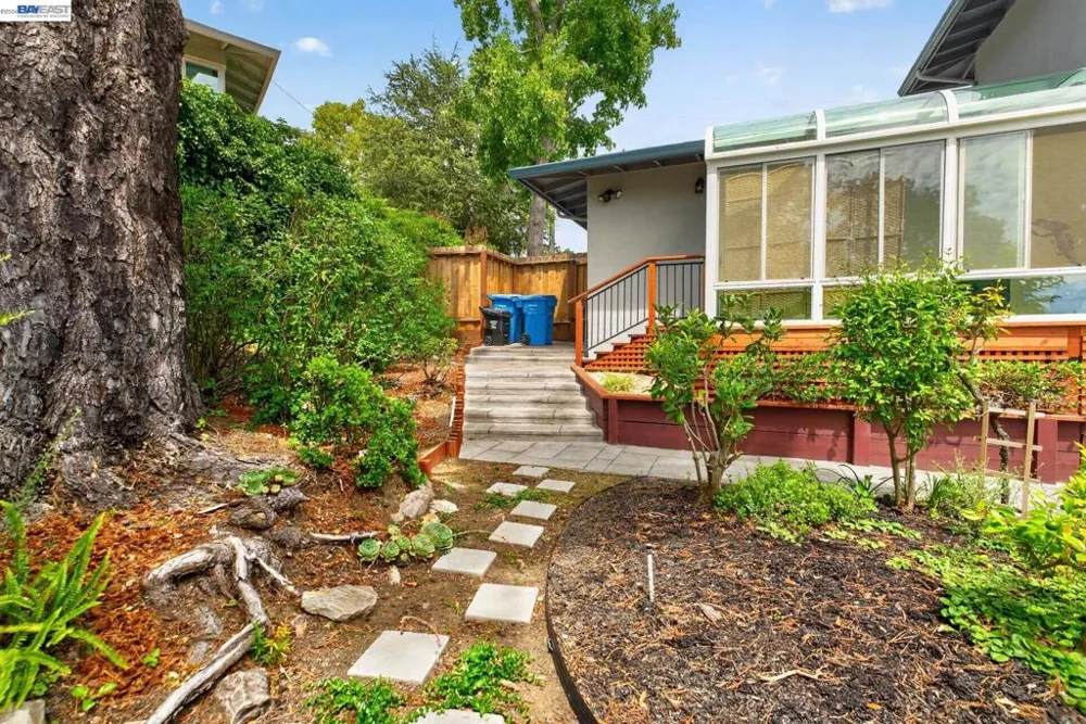 3255 Sweet Dr Lafayette, CA 94549