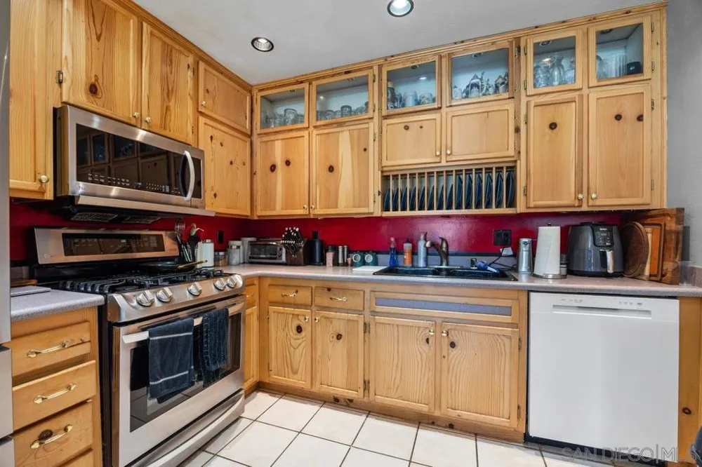 534 Tam O Shanter Dr San Marcos, CA 92069