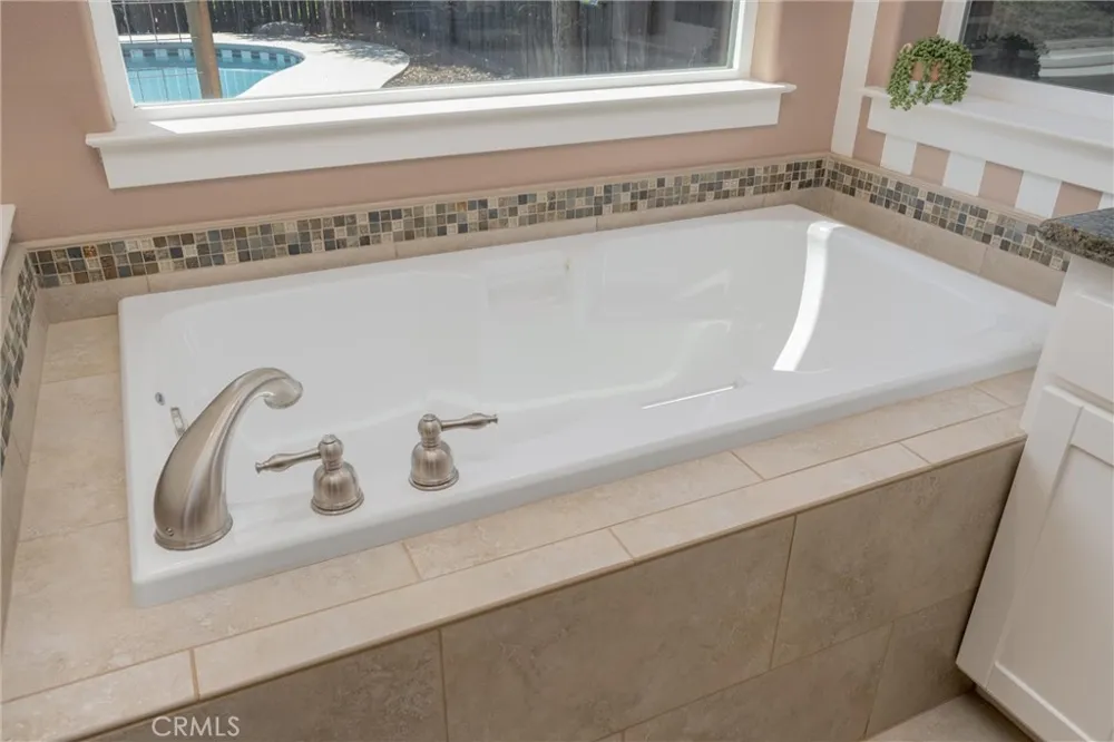 1941 Waxwing Way Chico, CA 95926