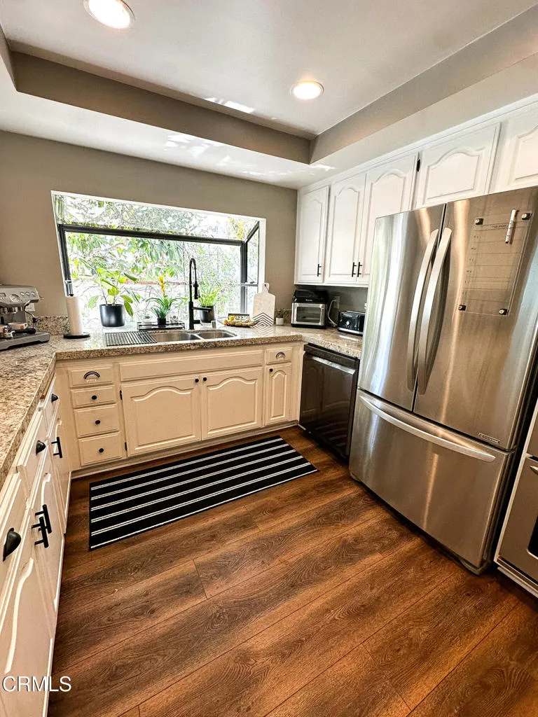 3184 Casino Drive Thousand Oaks, CA 91362