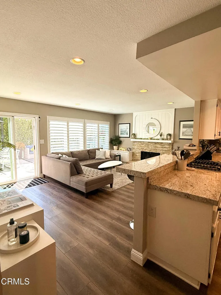 3184 Casino Drive Thousand Oaks, CA 91362