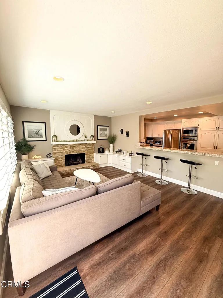 3184 Casino Drive Thousand Oaks, CA 91362