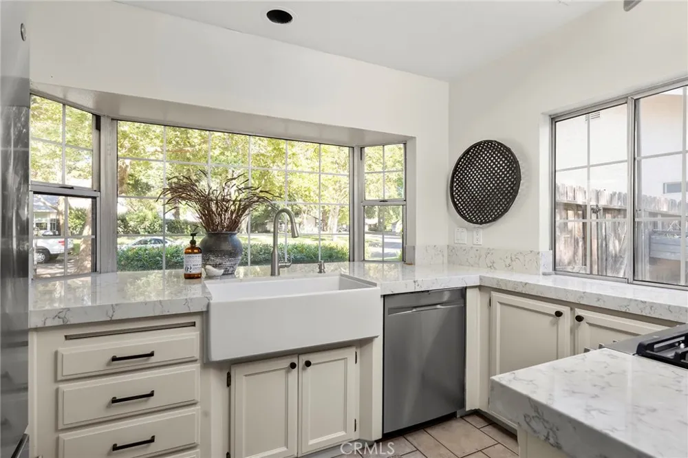 717 Victorian Park Chico, CA 95926