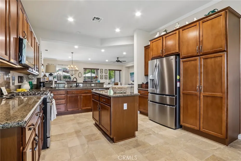 1645 Camino Cresta Hemet, CA 92545