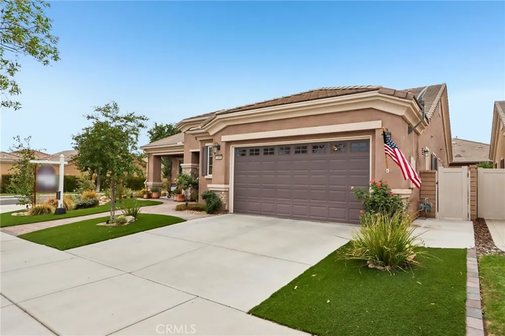 1645 Camino Cresta Hemet, CA 92545