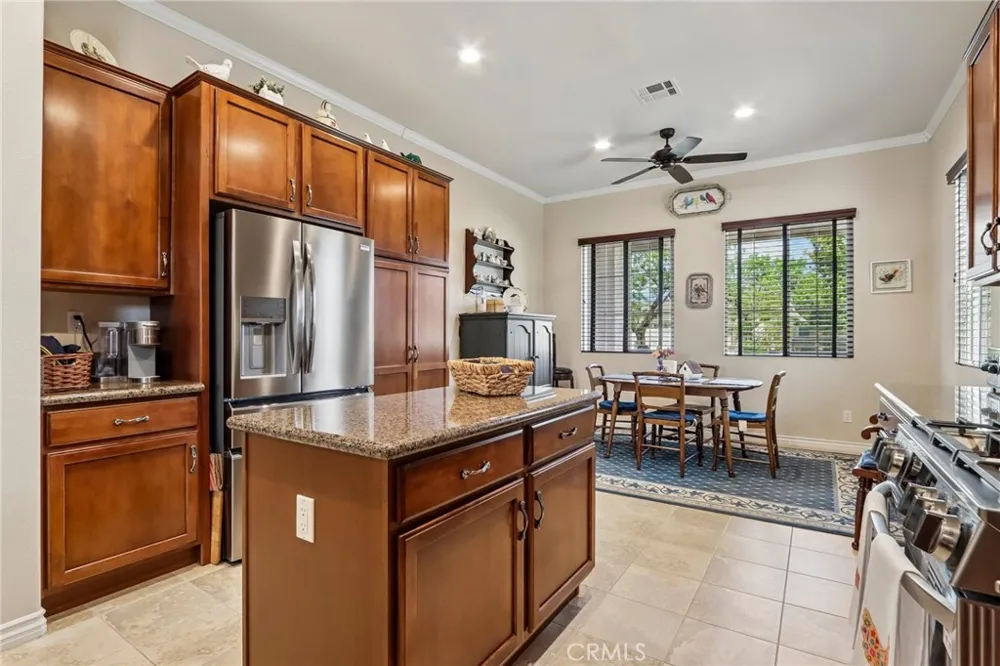 1645 Camino Cresta Hemet, CA 92545