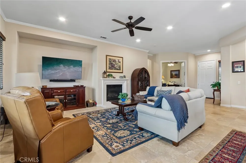 1645 Camino Cresta Hemet, CA 92545