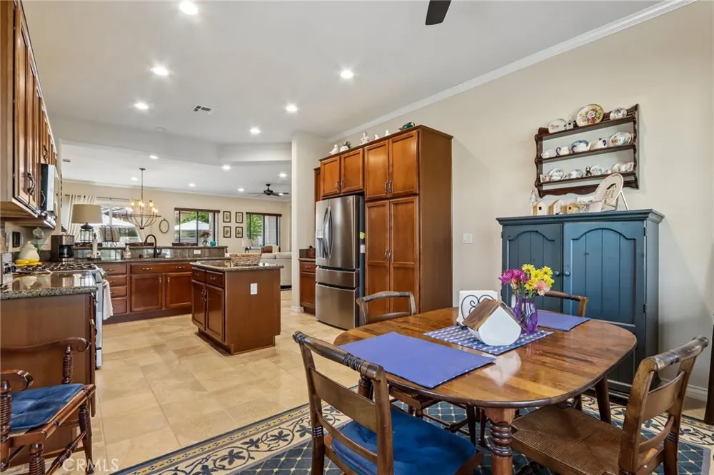 1645 Camino Cresta Hemet, CA 92545