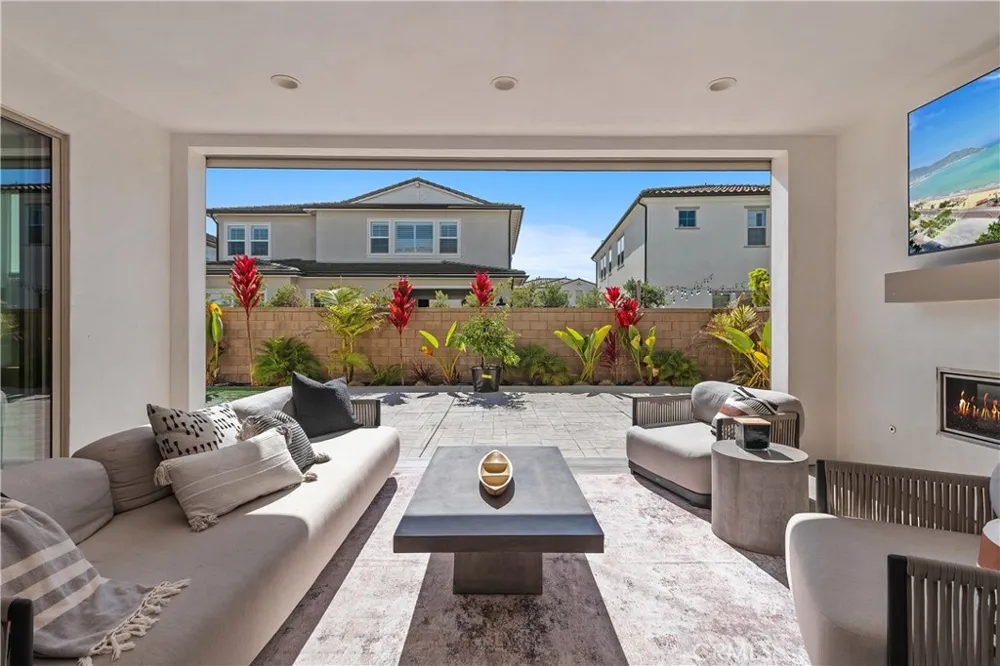 17311 Cobblestone Lane Huntington Beach, CA 92649