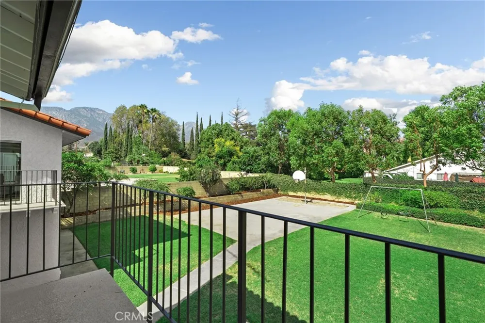 1868 Laurel Upland, CA 91784
