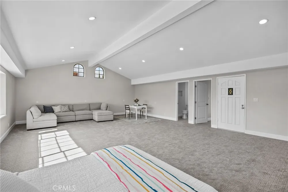 1868 Laurel Upland, CA 91784