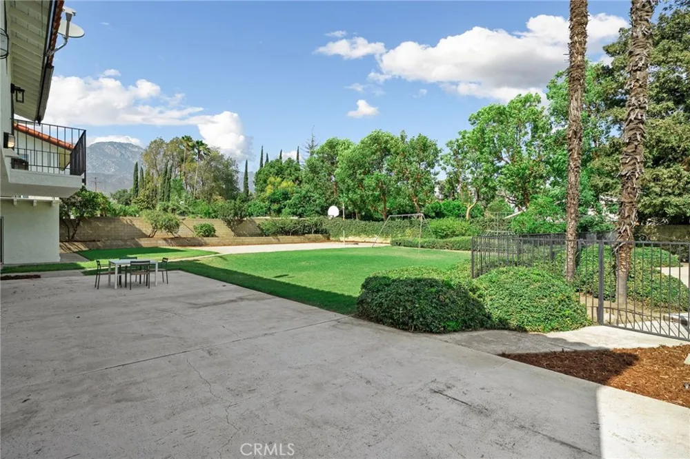 1868 Laurel Upland, CA 91784