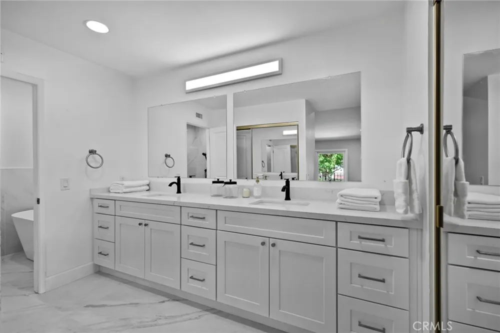 1868 Laurel Upland, CA 91784