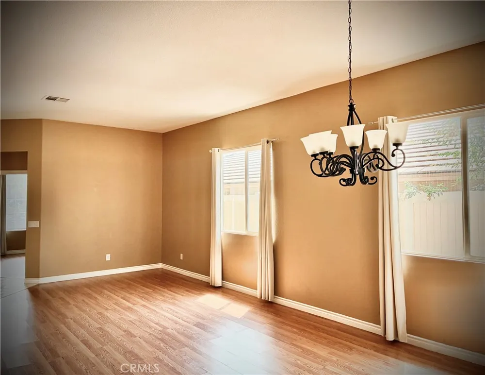 938 Brownie Beaumont, CA 92223