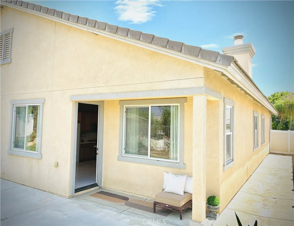 938 Brownie Beaumont, CA 92223