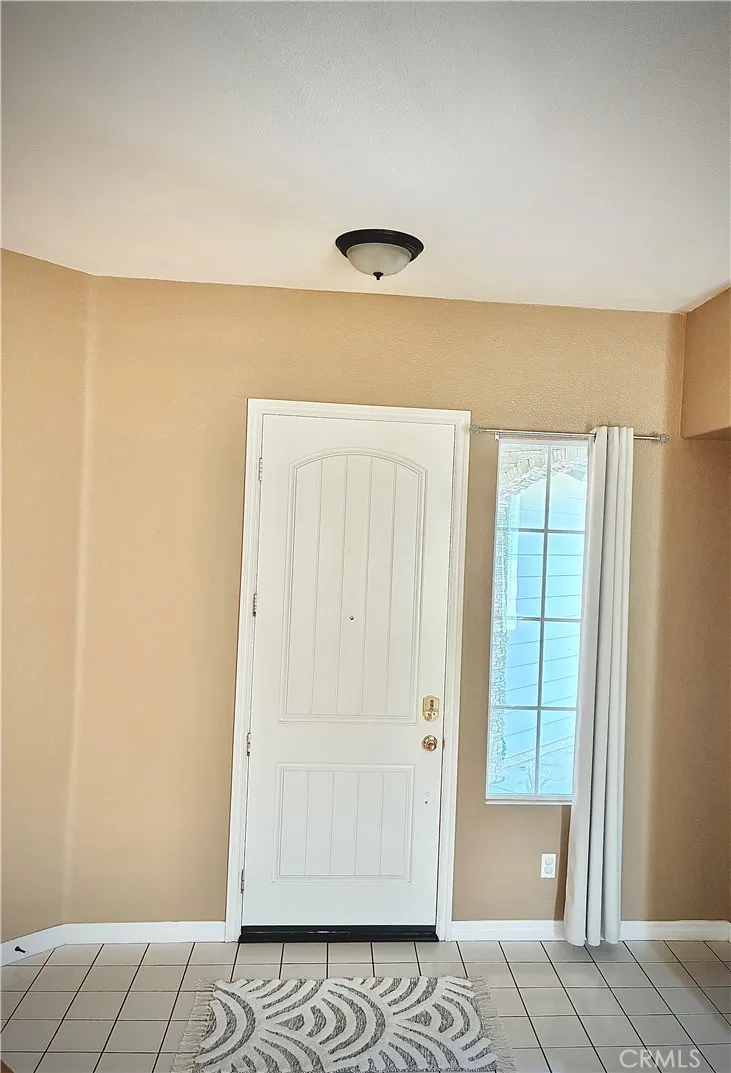 938 Brownie Beaumont, CA 92223