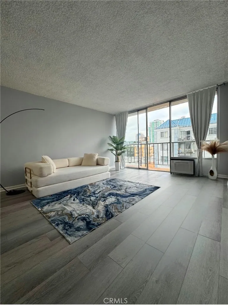375 Atlantic #407 Long Beach, CA 90802