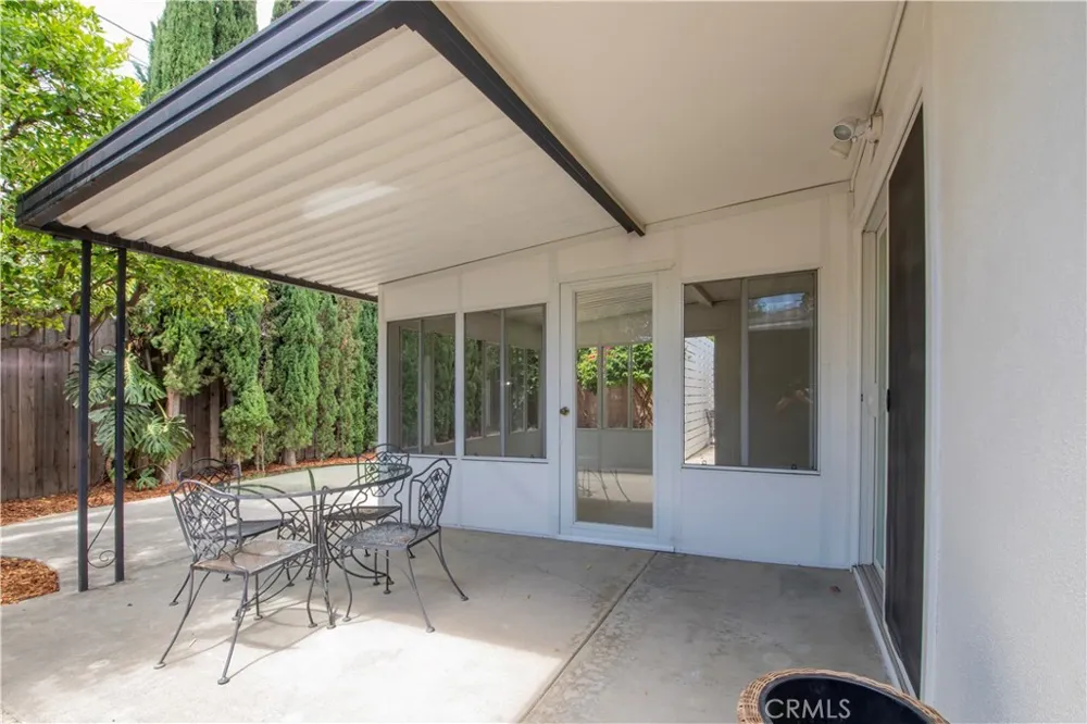 5747 Agnes Avenue Valley Village, CA 91607