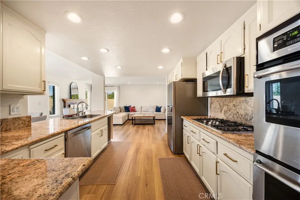 369 HILLHAVEN CIRCLE Brea, CA 92821
