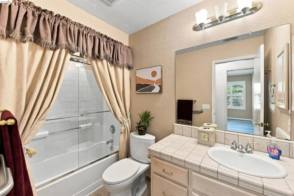 1734 Canberra Pl El Dorado Hills, CA 95762