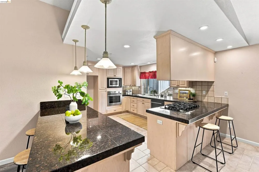 1734 Canberra Pl El Dorado Hills, CA 95762