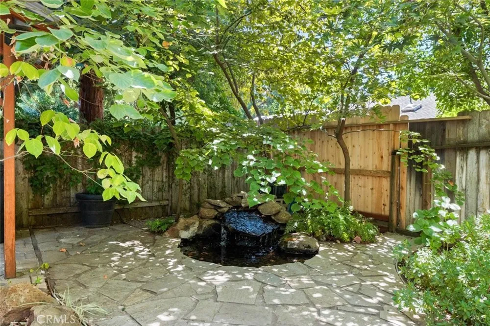 10 Savannah Lane Chico, CA 95926