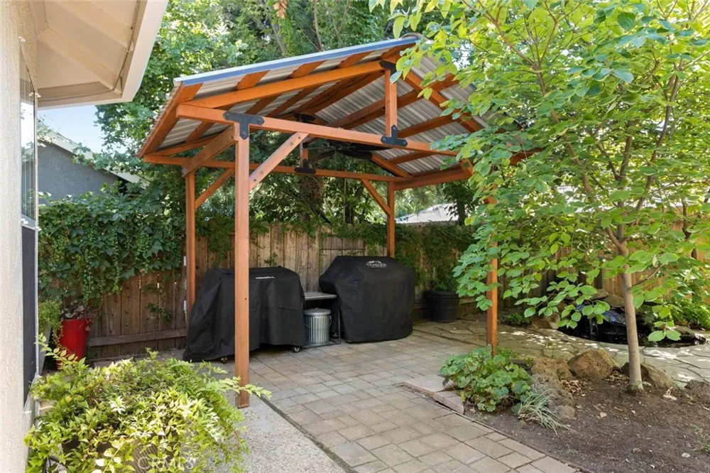 10 Savannah Lane Chico, CA 95926