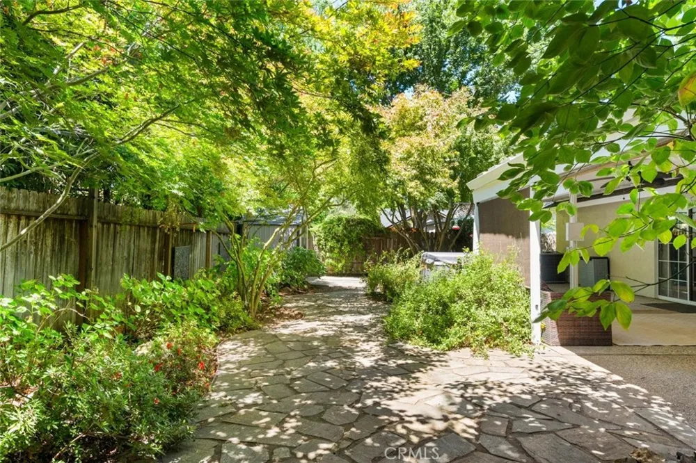 10 Savannah Lane Chico, CA 95926