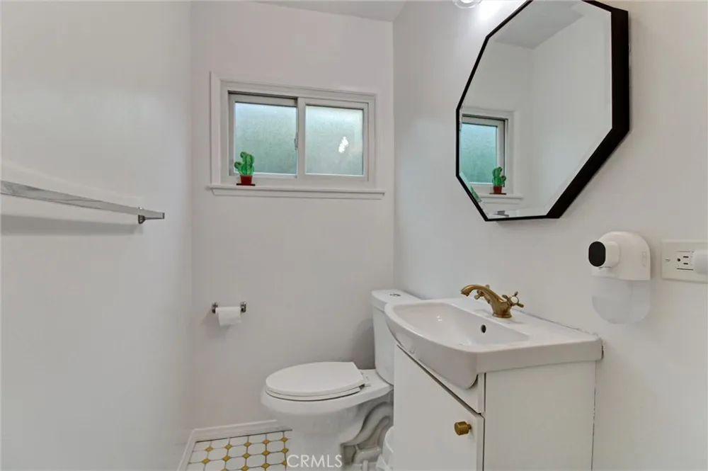 1247 Devon Redlands, CA 92374