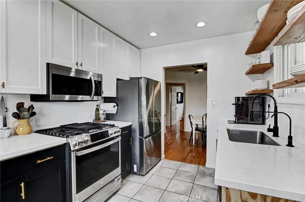 1247 Devon Redlands, CA 92374