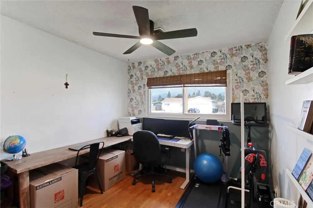 1247 Devon Redlands, CA 92374