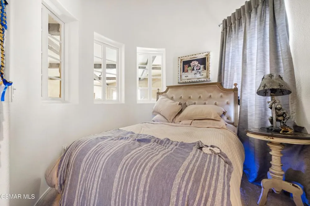 428 Woodland Road Simi Valley, CA 93065